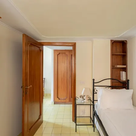 Apartament Iflat Campo De Fiori Cozy Flat Rzym
